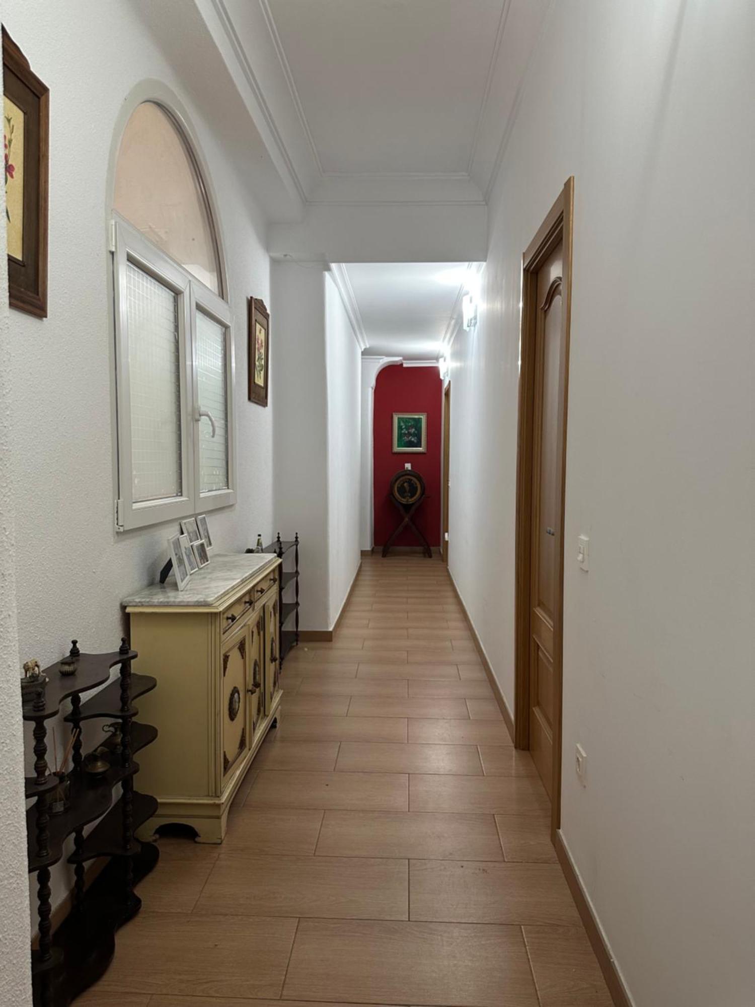 Mirador 2 Del Mercado Central - Habitacion Con Bano Privado En El Centro De La Ciudad Vella 瓦伦西亚 外观 照片