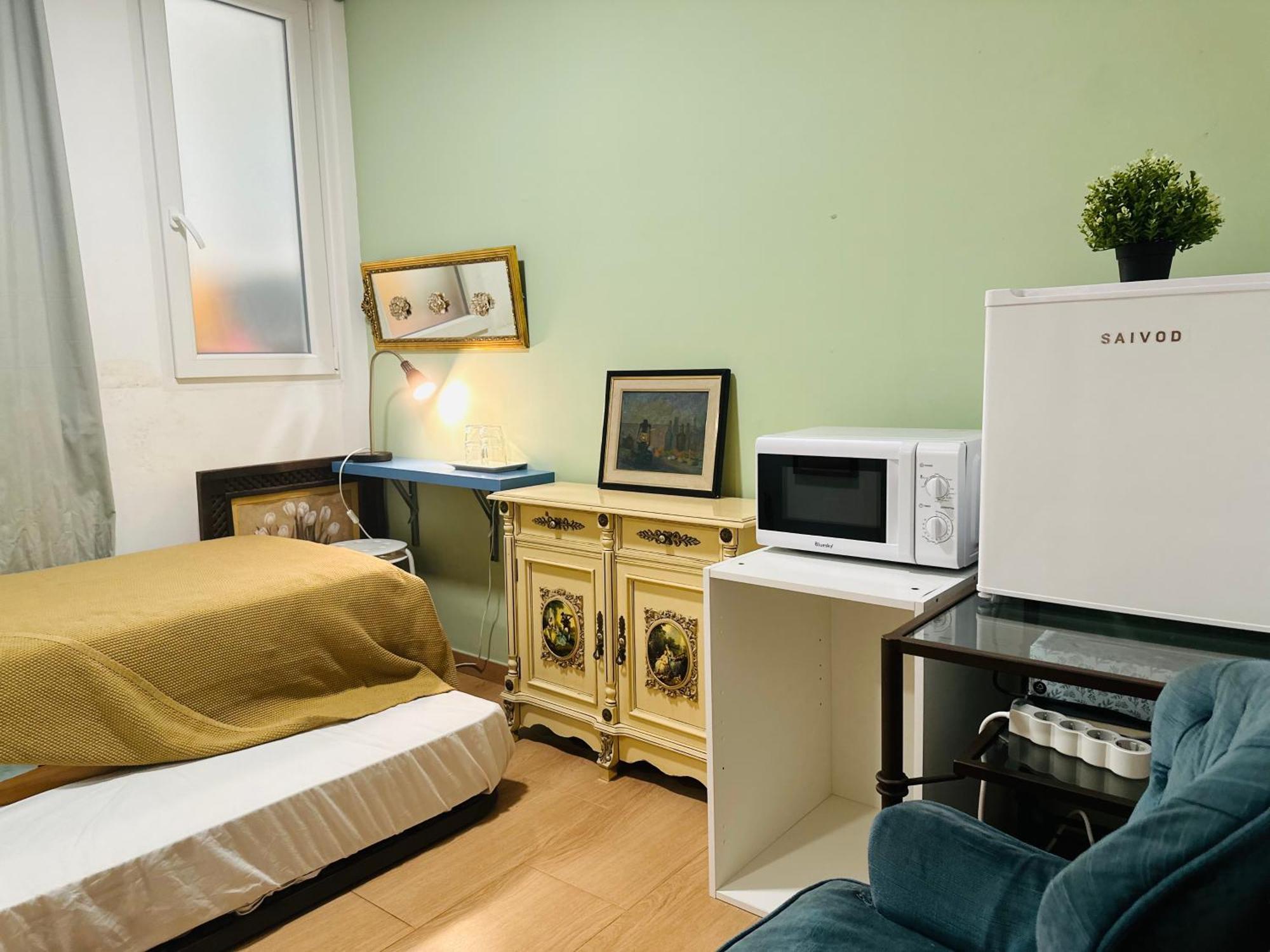 Mirador 2 Del Mercado Central - Habitacion Con Bano Privado En El Centro De La Ciudad Vella 瓦伦西亚 外观 照片