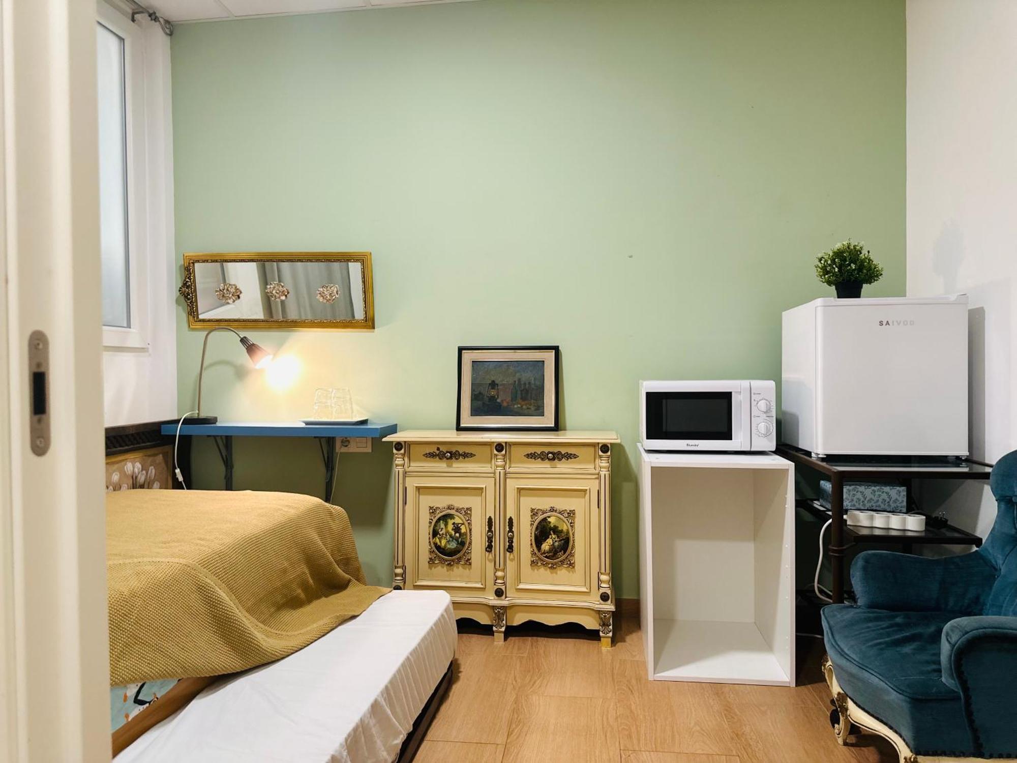 Mirador 2 Del Mercado Central - Habitacion Con Bano Privado En El Centro De La Ciudad Vella 瓦伦西亚 外观 照片