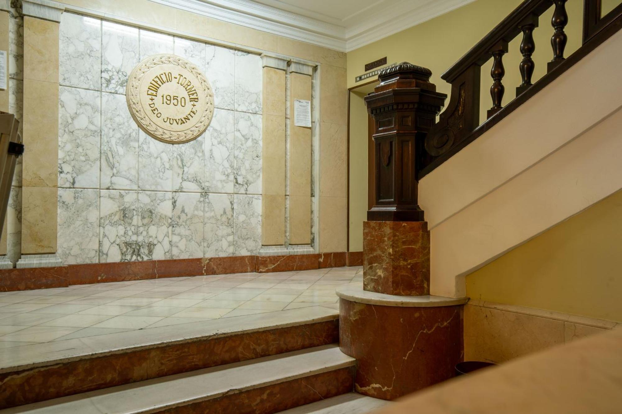 Mirador 2 Del Mercado Central - Habitacion Con Bano Privado En El Centro De La Ciudad Vella 瓦伦西亚 外观 照片